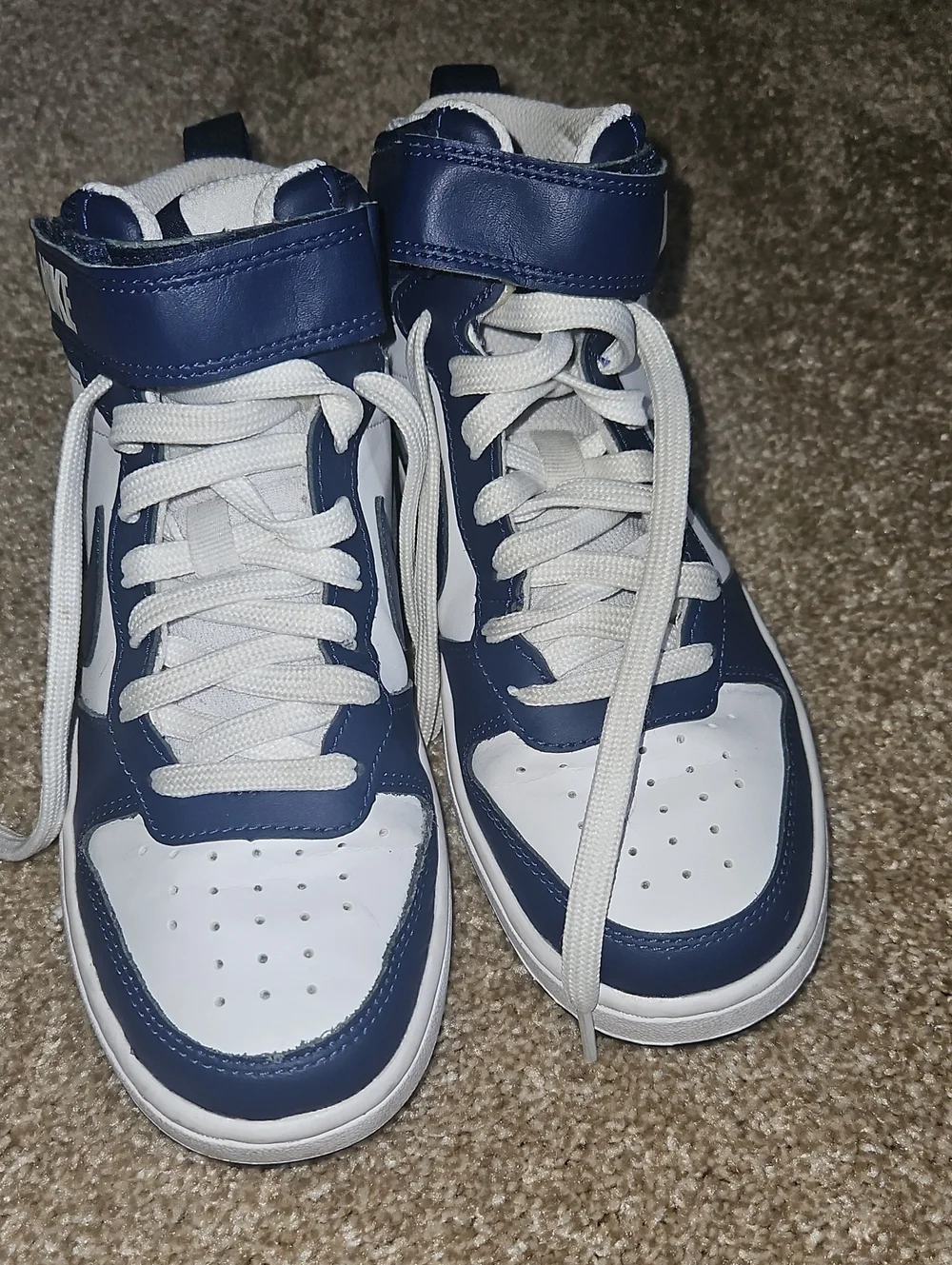 Nike Kid Boy's Court Borough Sneaker Navy/White 4.5Y